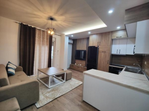Flora Home 1